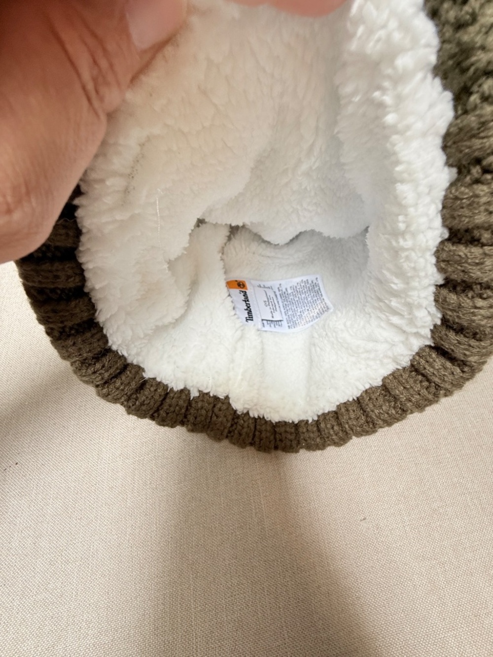 Timberland Cable Knit Hat With Faux Fur Pom Pom New With Tag - Picture 6 of 11